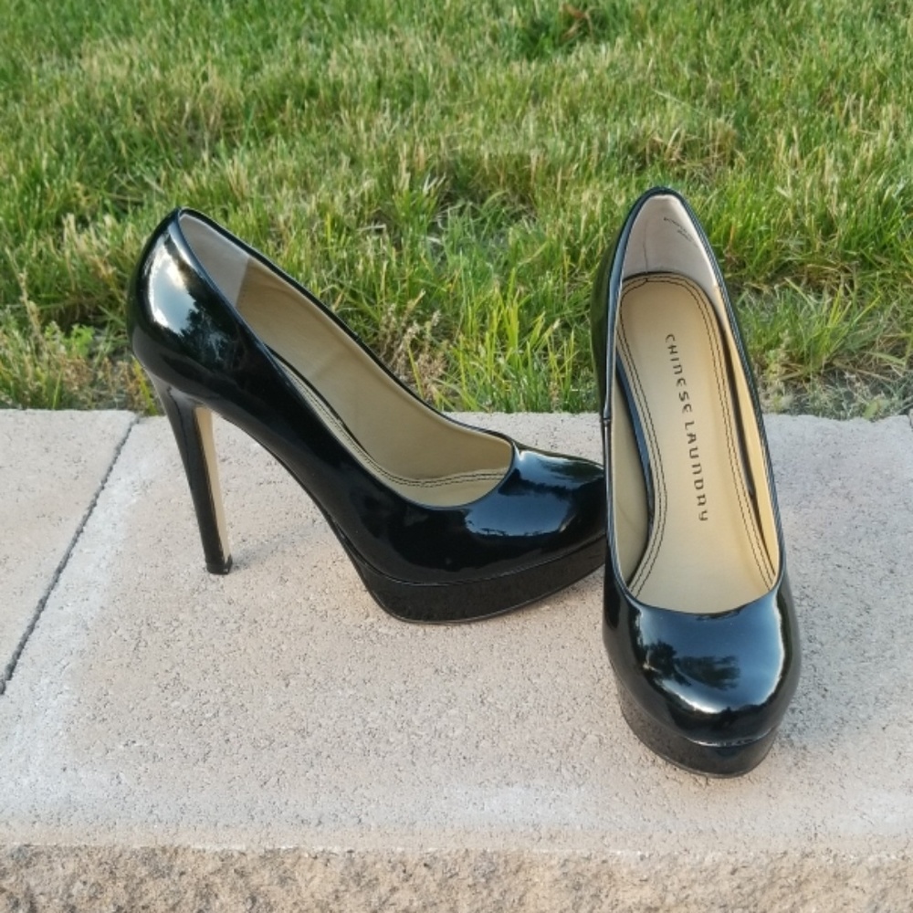 Chinese Laundry Black Patent Leather Pumps